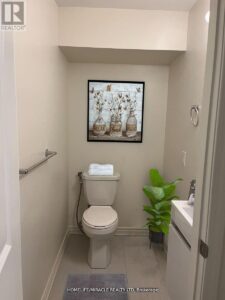 13 -2285 MCNAB LANE, Mississauga, Ontario, Bath Room