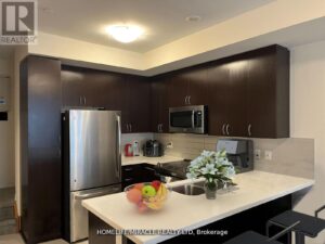 13 -2285 MCNAB LANE, Mississauga, Ontario Kitchen