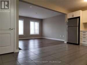 29 WINTERTON CRT Living Area