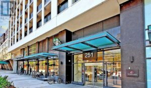 #3512 -251 JARVIS ST Entrance
